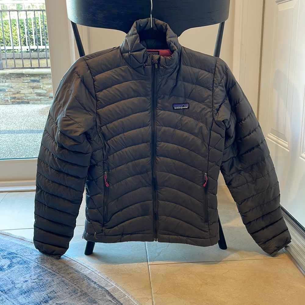 Patagonia Women’s Insulated Down Jacket XS